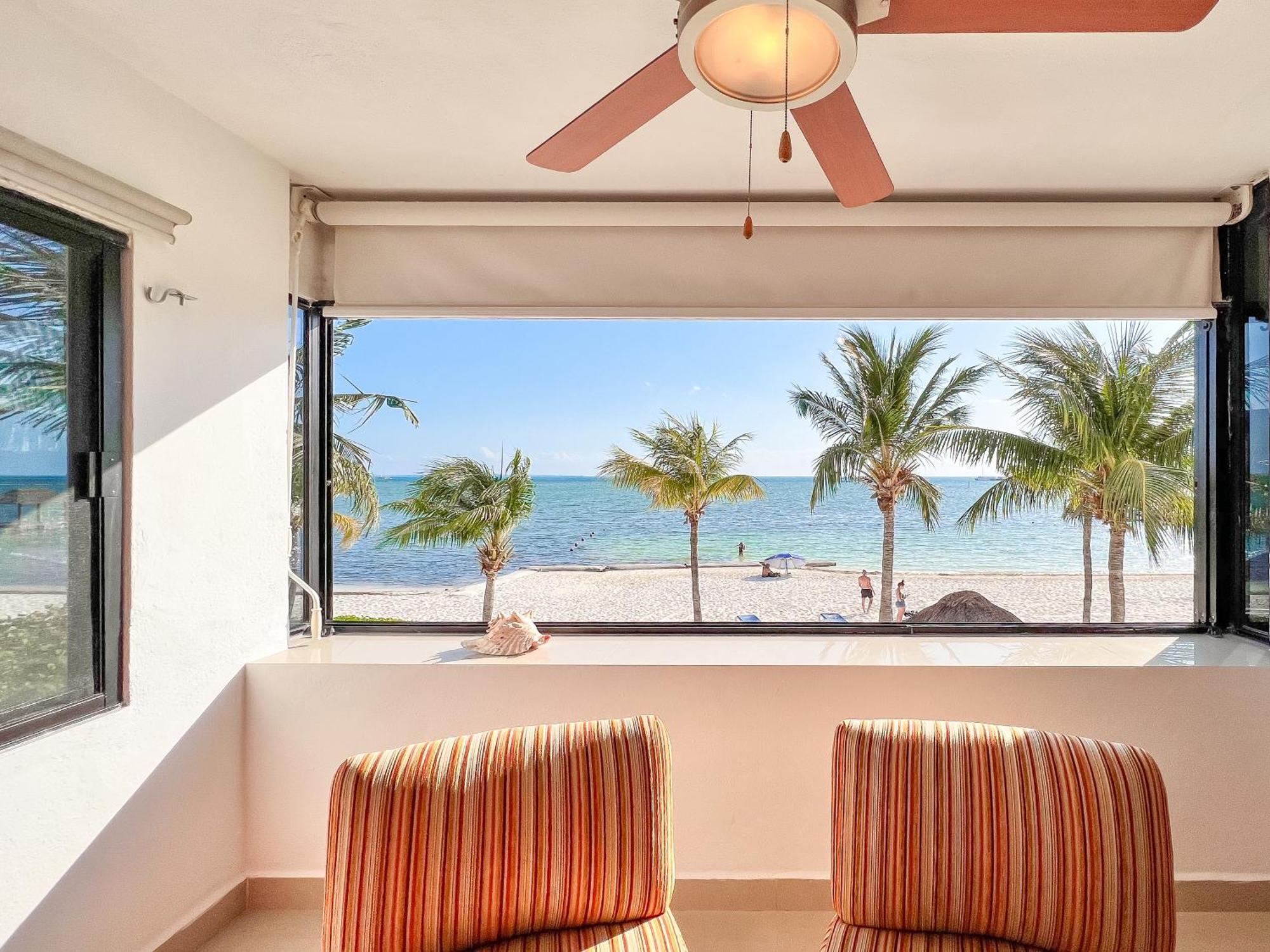 Mar De Cancun, Beautiful 2br 2ba Overlooking Spectacular View! *