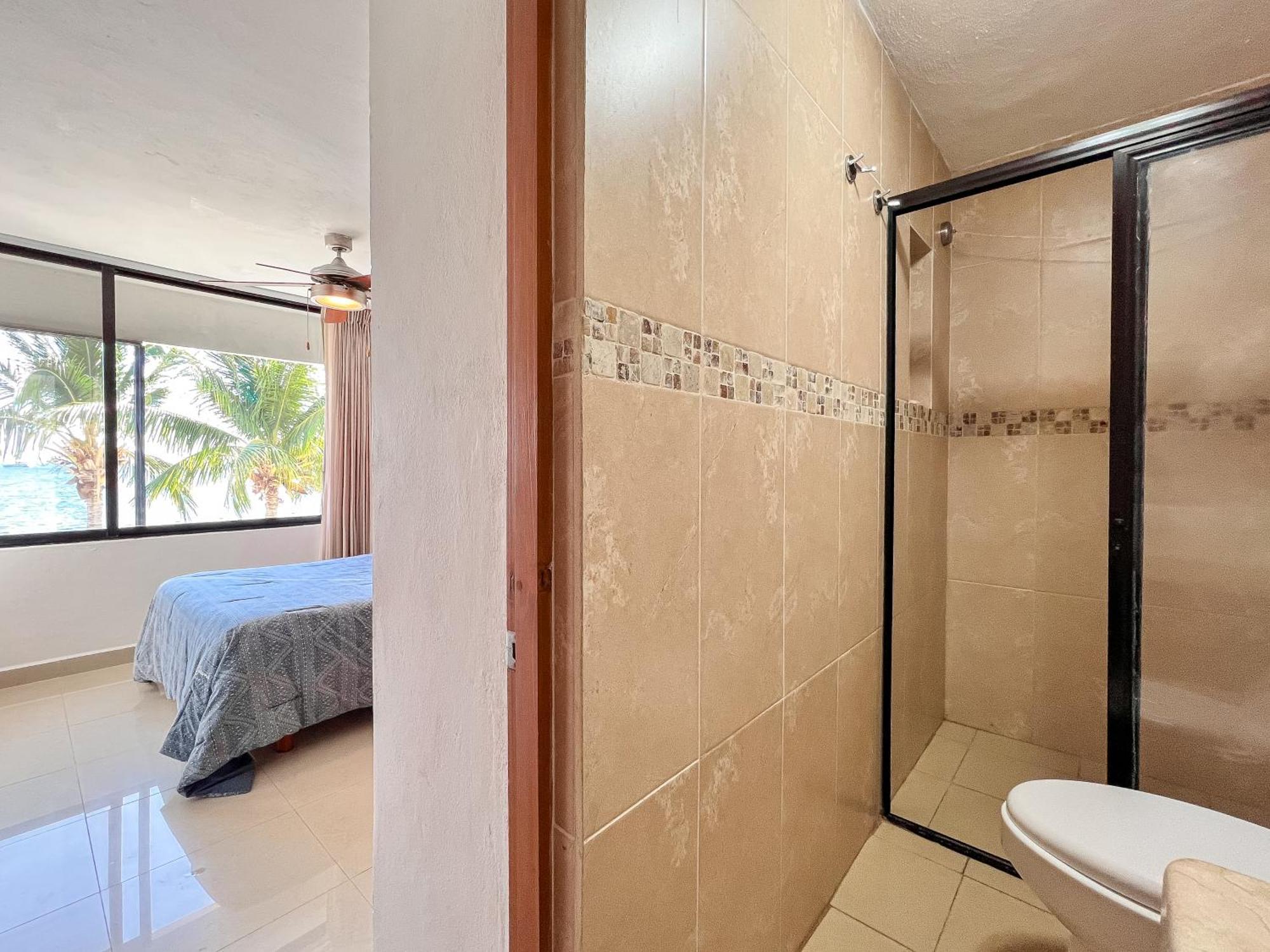 Mar De Cancun, Beautiful 2br 2ba Overlooking Spectacular View!
