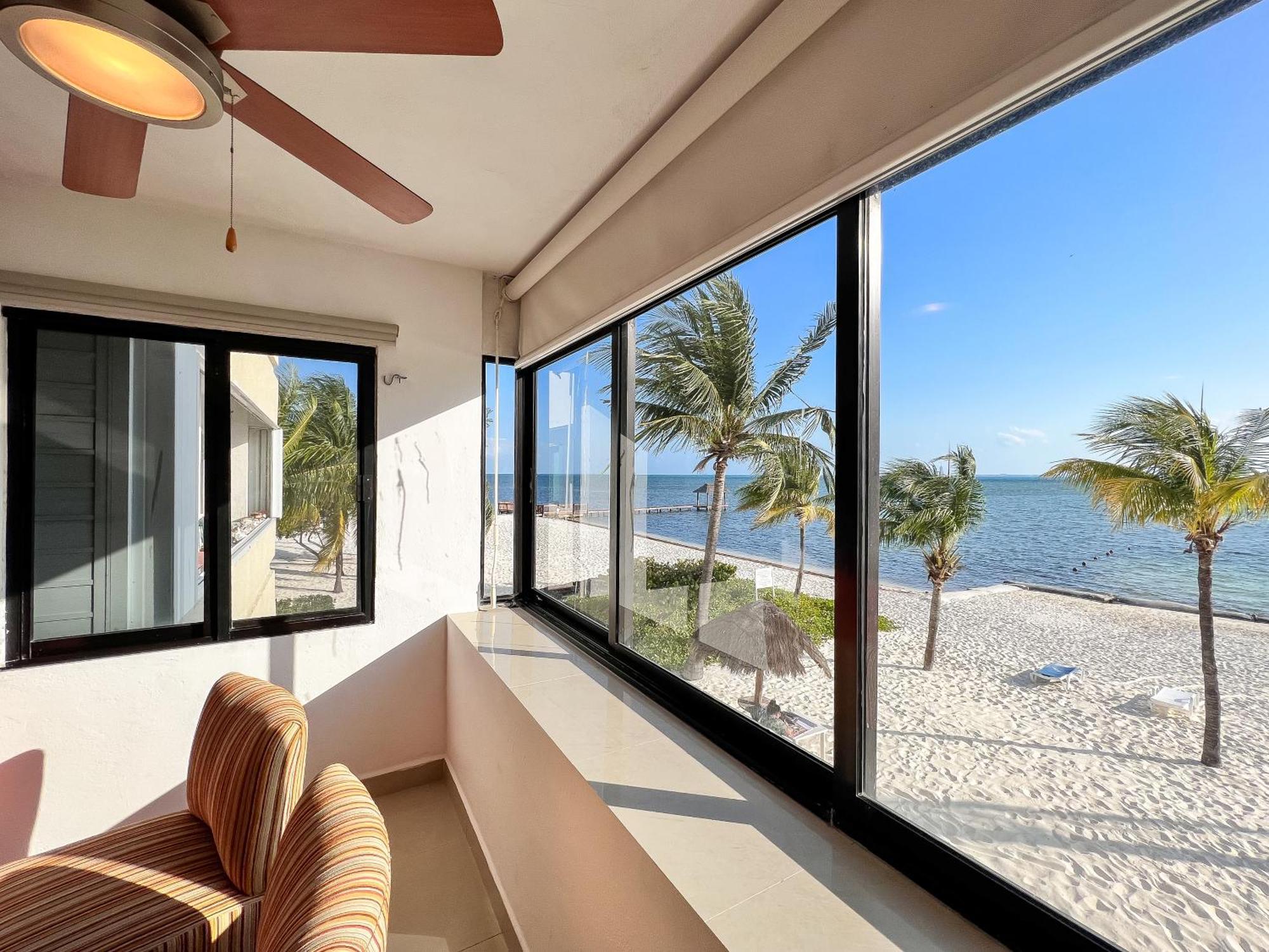 Mar De Cancun, Beautiful 2br 2ba Overlooking Spectacular View! *