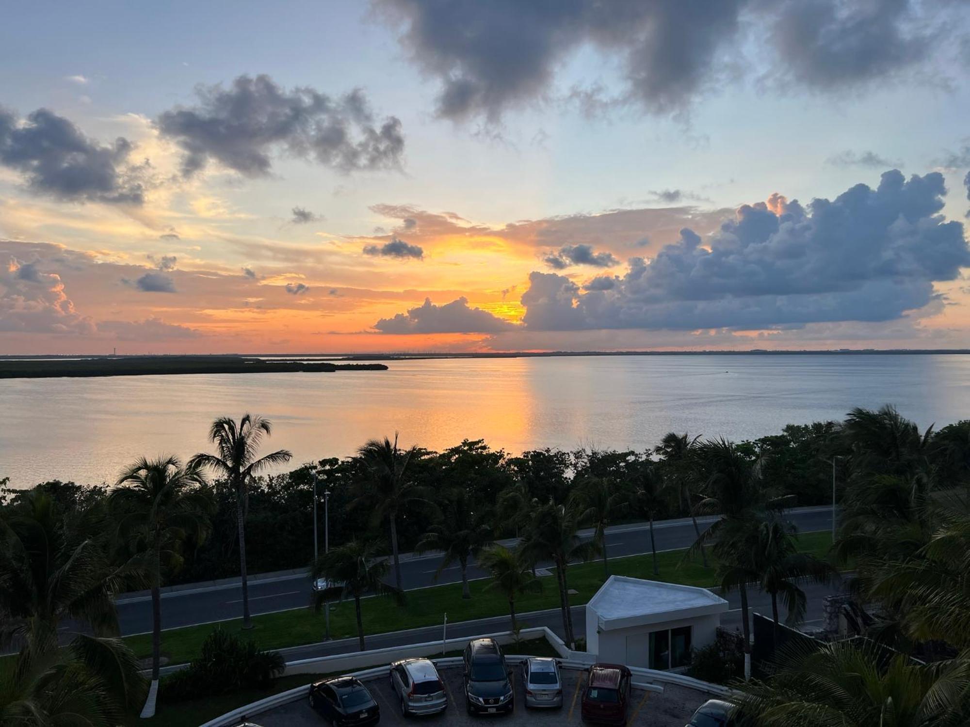 Ova Cancún