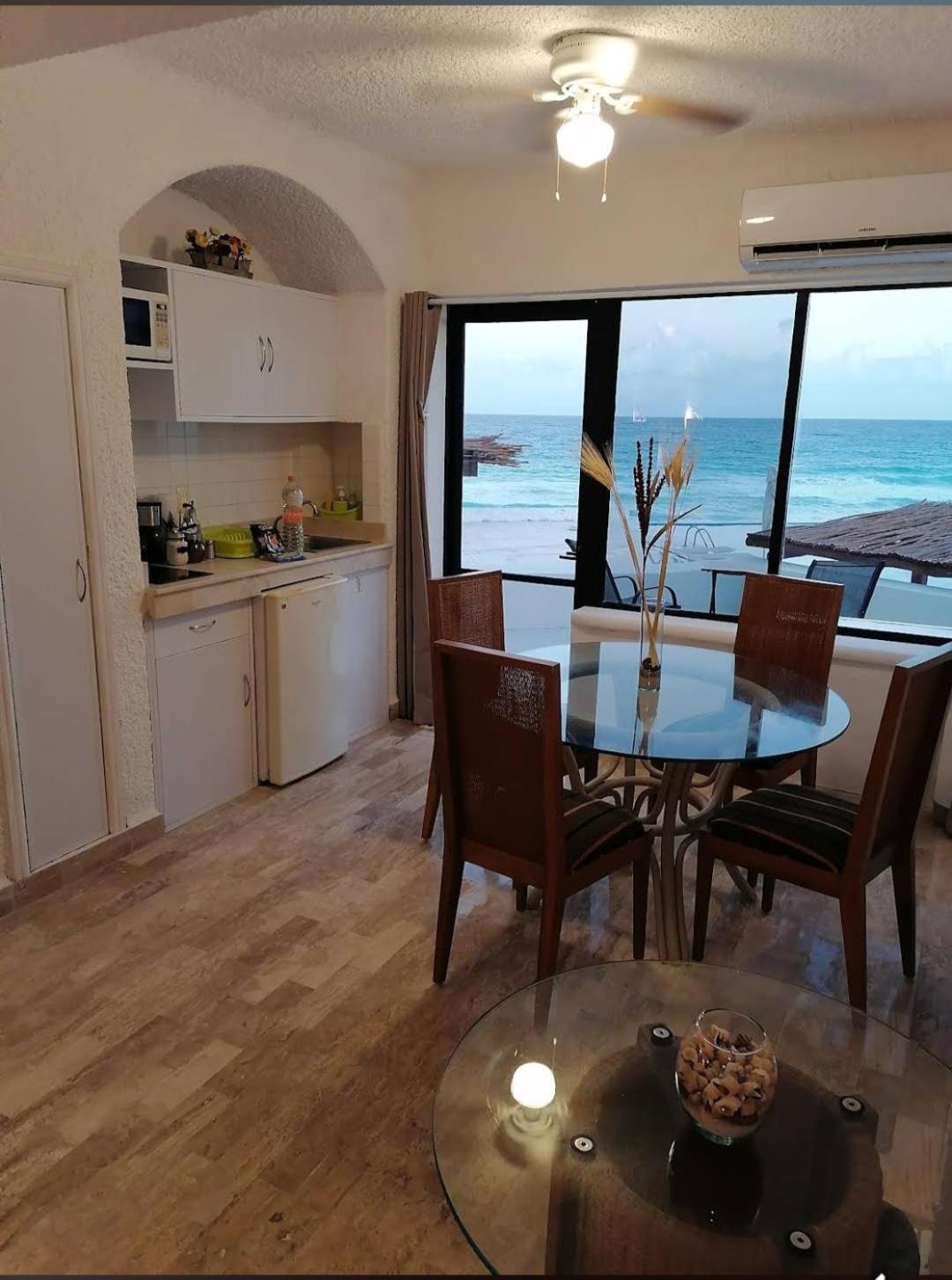 Beachfront With Ocean View Apartment Cancun
