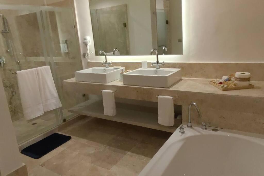La Amada Residences, Luxury Penthouse. * Cancún