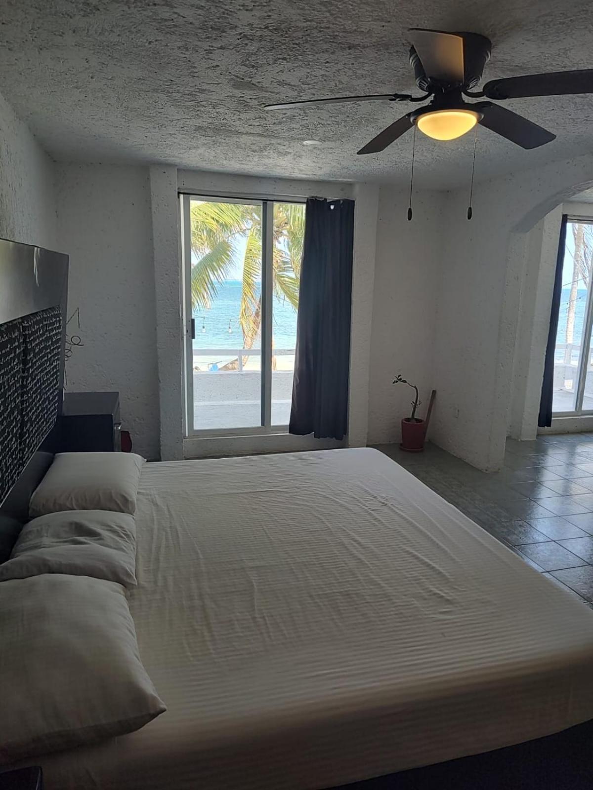 Apartment On The Surfers Sunrise Haven 3 *