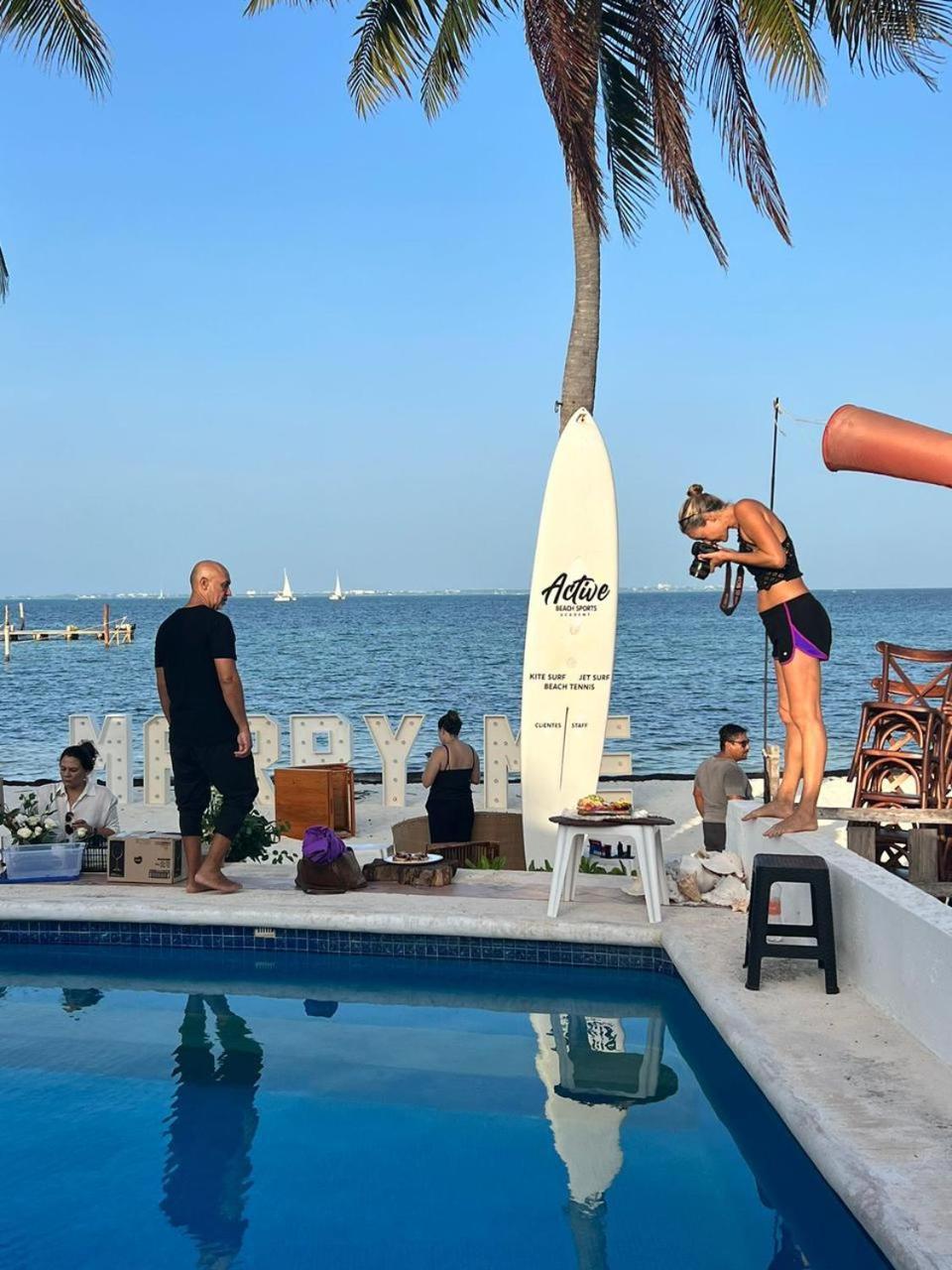On The Surfers Sunrise Haven 3 *