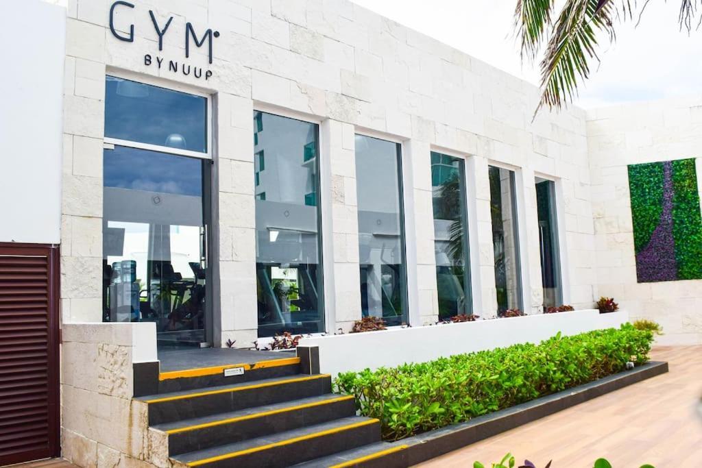 Recien Remodelado Estudio En La Playa, Piscina, Gimnasio, 4d *