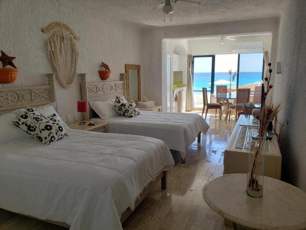 Beachfront With Ocean View Cancun