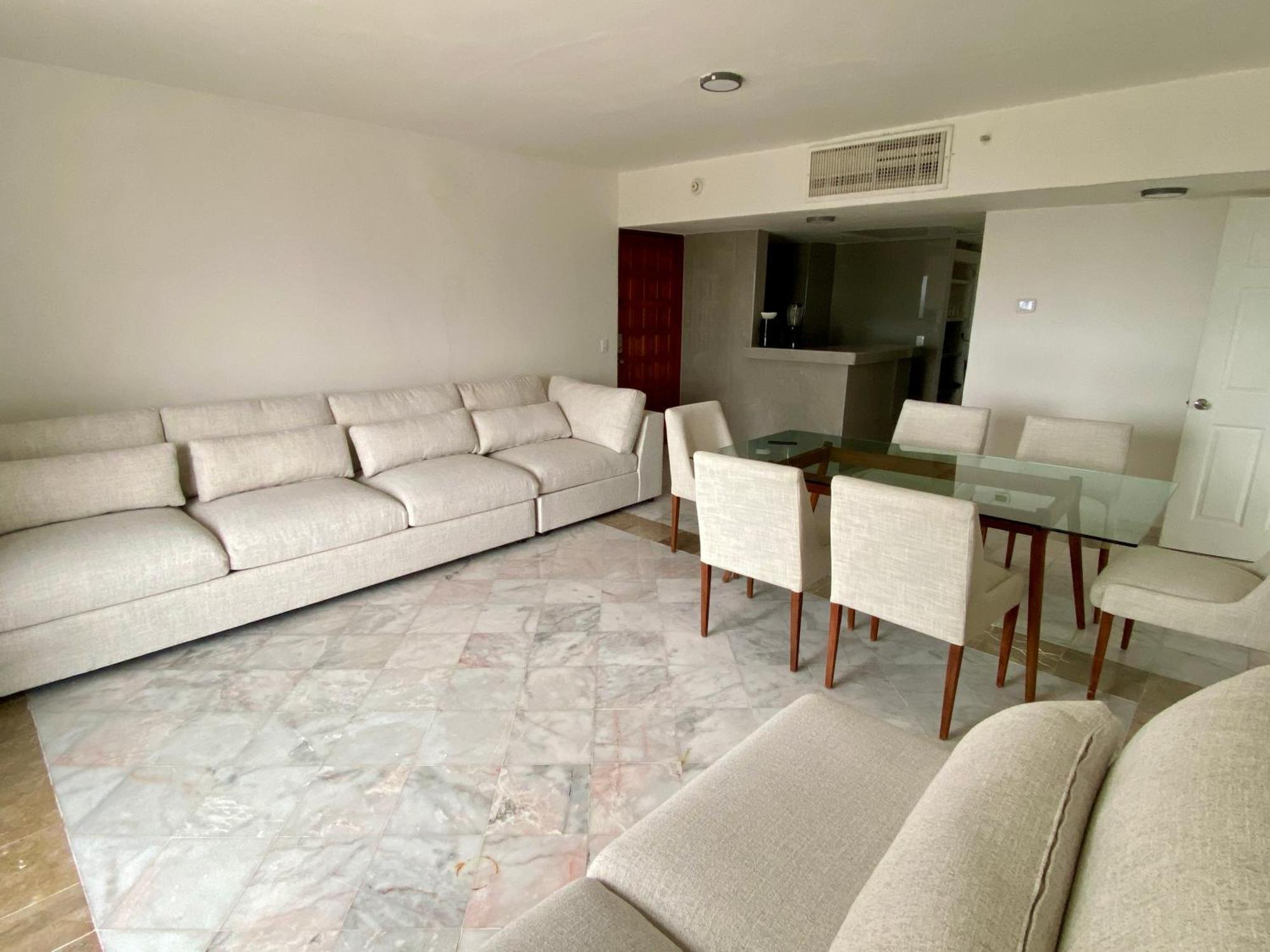 Apartahotel In Ocean Front 3*