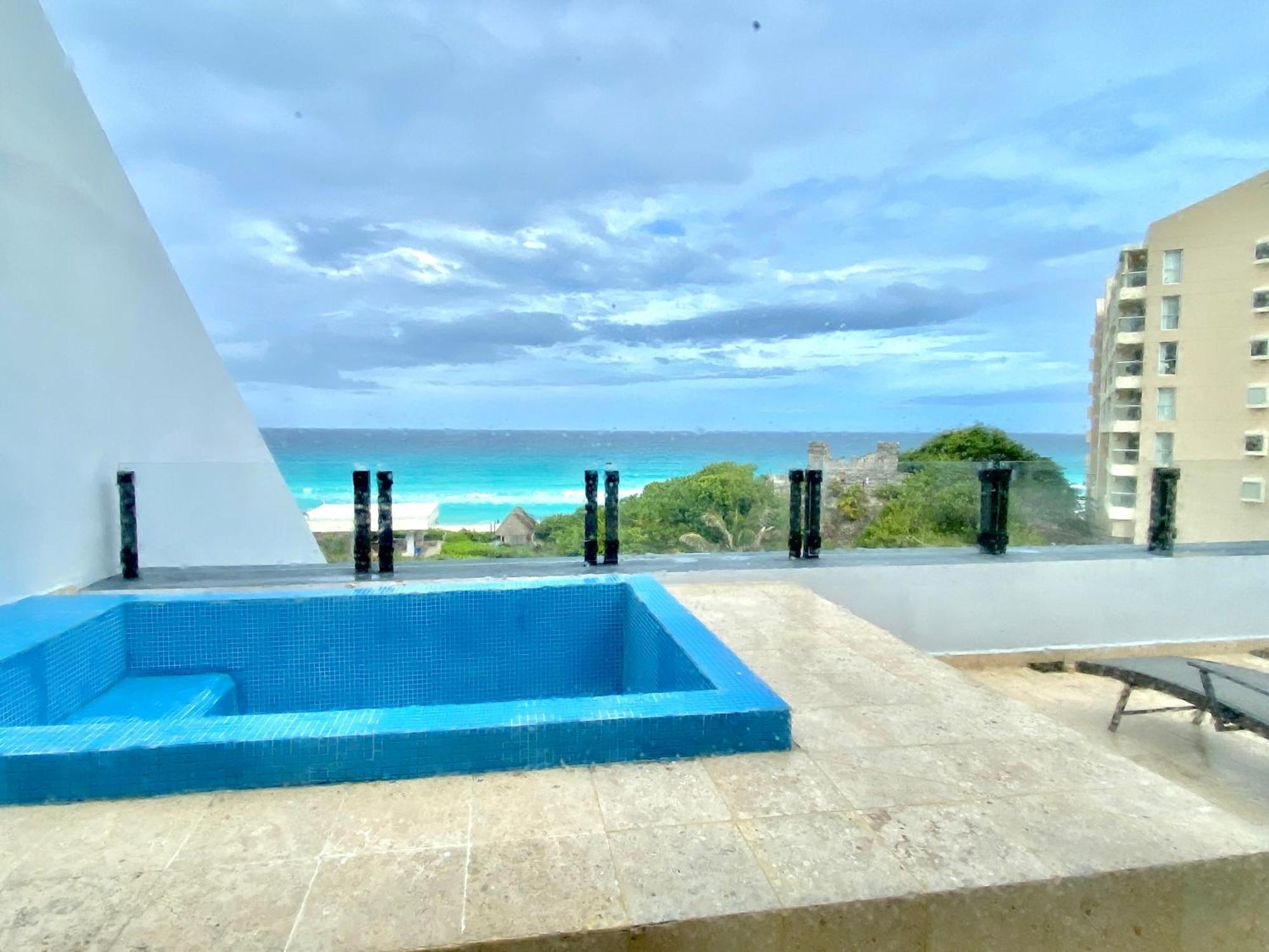 Apartahotel In Ocean Front Cancún