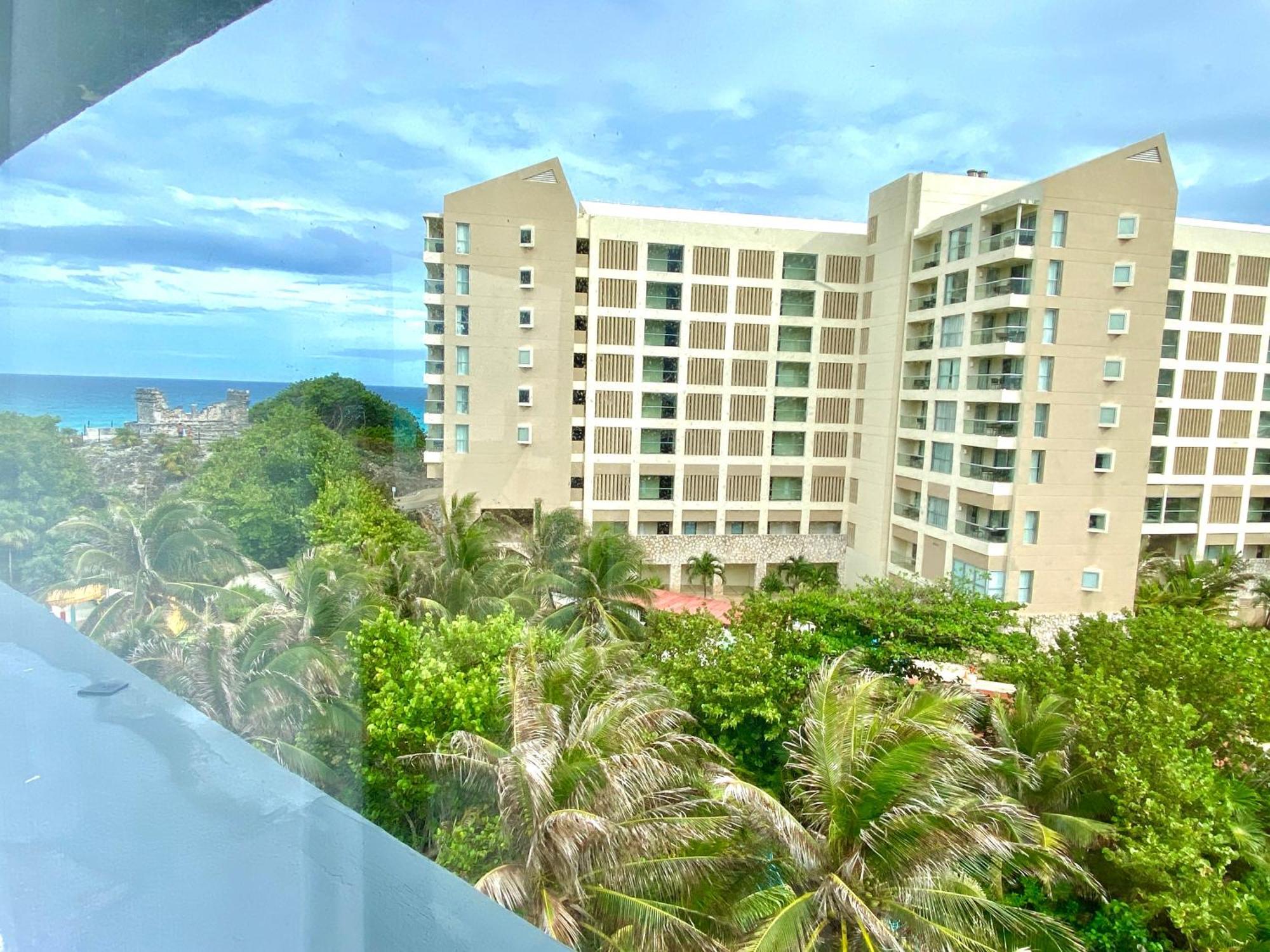 Apartahotel In Ocean Front 3*