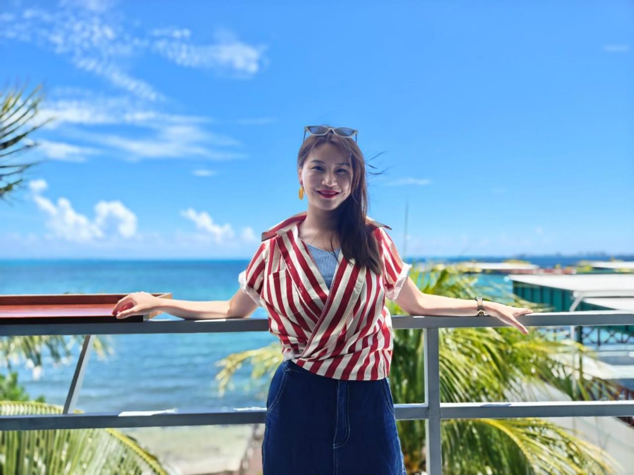 On The Seaside Sunrise Haven 4 Sea View Apartment *
