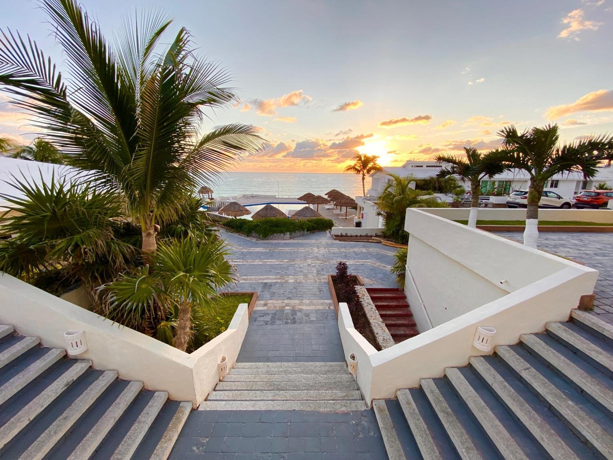 With Balcony Ocean & Lagoon View, Brisas Zone, By & Ocean Cancun
