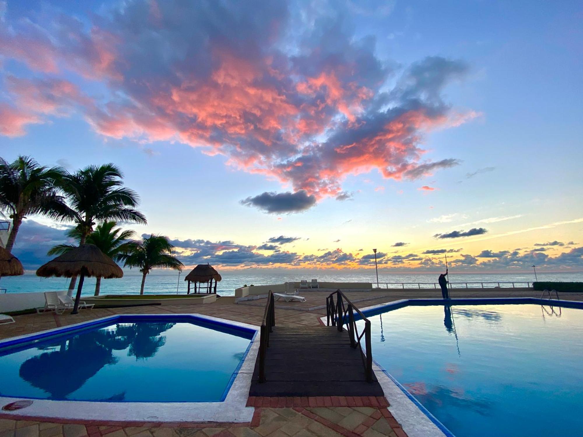 Apartment With Balcony Ocean & Lagoon View, Brisas Zone, By & Ocean