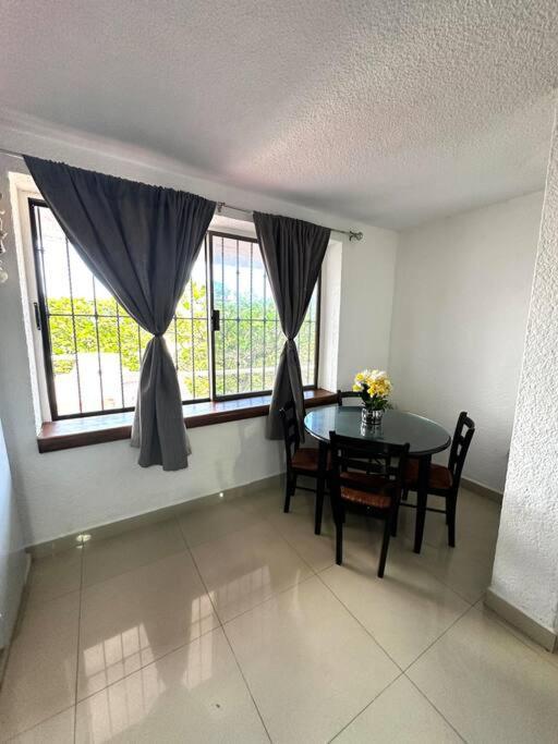 Spacious Two-story In Zone Location, Just 5 Minutes From Nightlife And Tourist Hotspots *