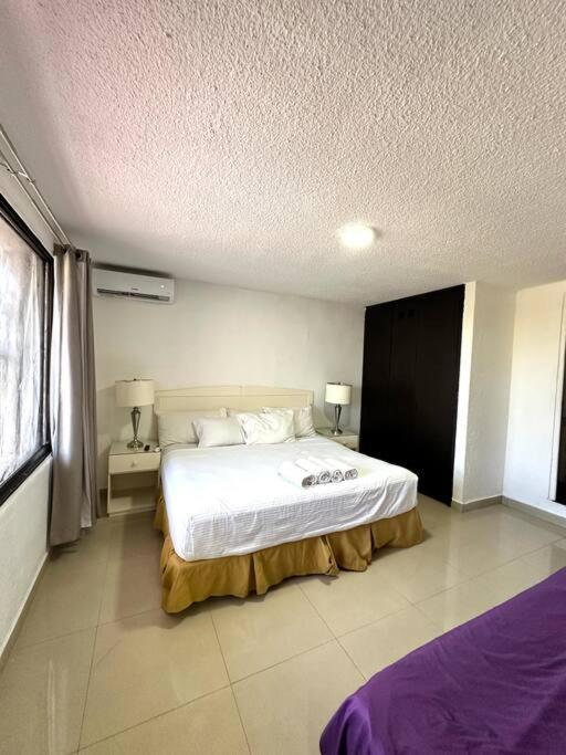 Apartment Spacious Two-story In Zone Location, Just 5 Minutes From Nightlife And Tourist Hotspots
