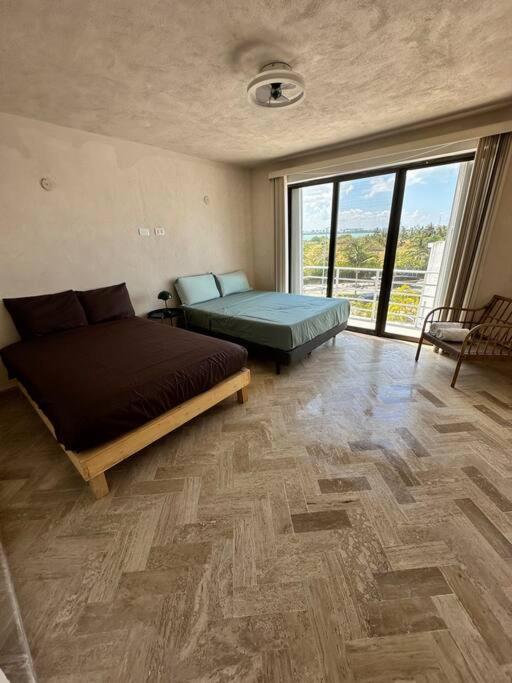 Apartment Luxurious Lagoon-front In Zone Tranquility Meets Elegance Near Attractions And Beaches Cancun