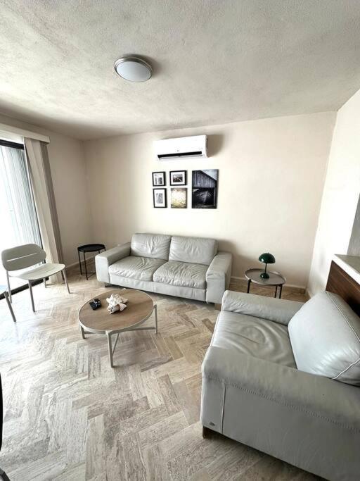 Luxurious Lagoon-front In Zone Tranquility Meets Elegance Near Attractions And Beaches Apartment *