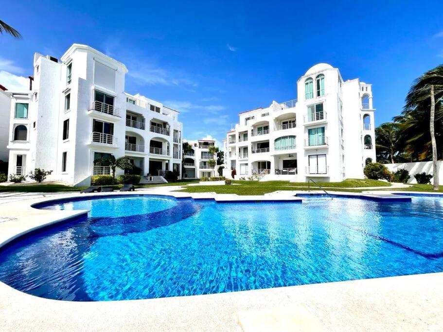 Luxurious Lagoon-front In Zone Tranquility Meets Elegance Near Attractions And Beaches * Cancun