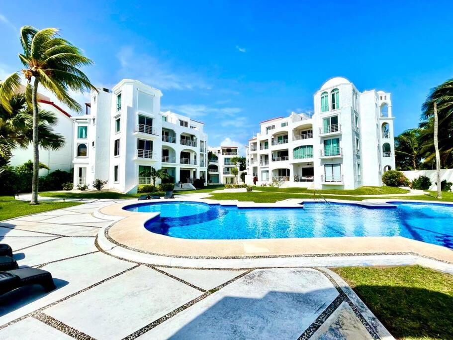 Apartment Luxurious Lagoon-front In Zone Tranquility Meets Elegance Near Attractions And Beaches *