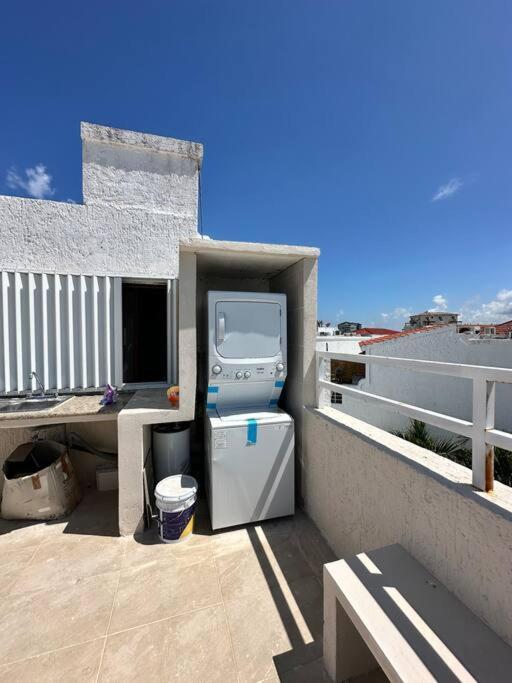 Luxurious Lagoon-front In Zone Tranquility Meets Elegance Near Attractions And Beaches