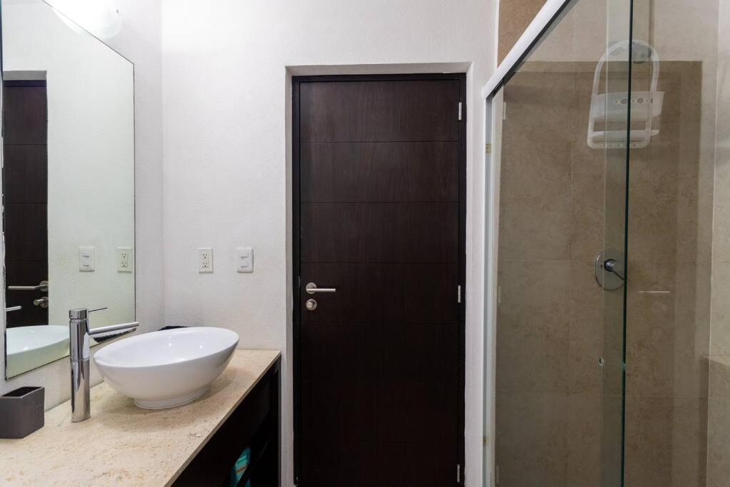 Marina Beachfront 2 Bdr By Casa Paraiso Apartment Cancun