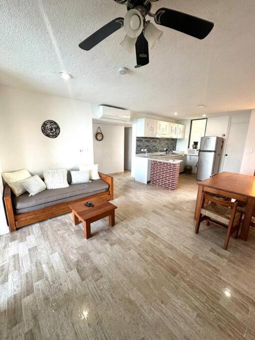 Beautiful Beachfront With Pool Relaxing Getaway Apartment Cancun