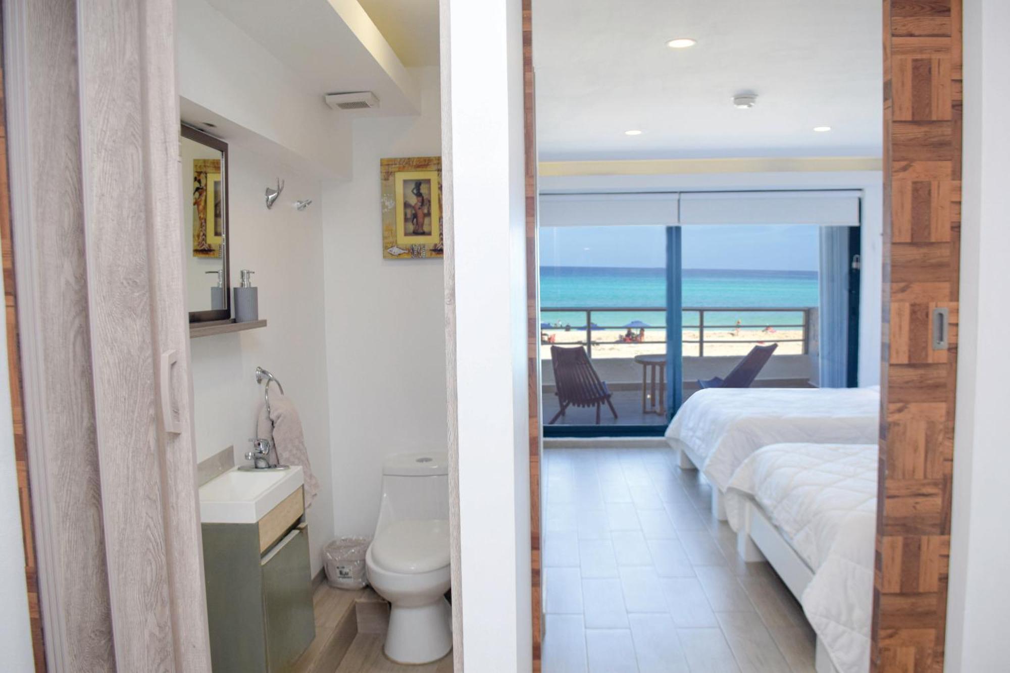 Apartment Ocean Front Marlin, Location In Zone #109 *