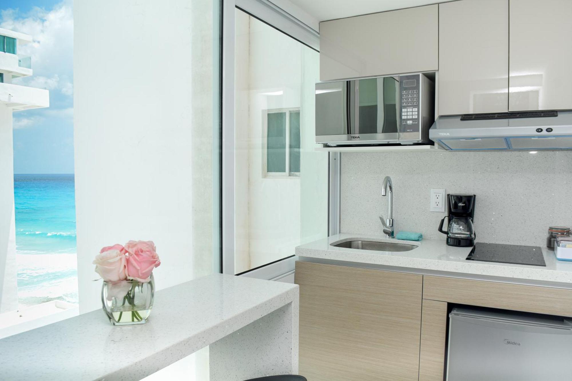 Apartamento Recien Remodelado Estudio En La Playa, Piscina, Gimnasio, 4d Cancún