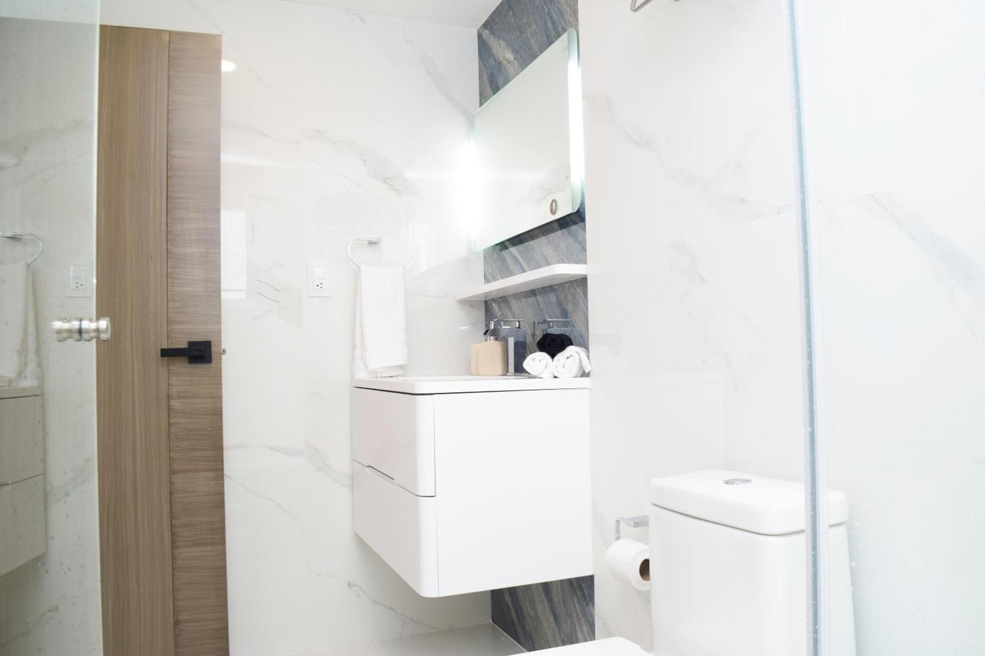Apartamento Recien Remodelado Estudio En La Playa, Piscina, Gimnasio, 4d Cancún