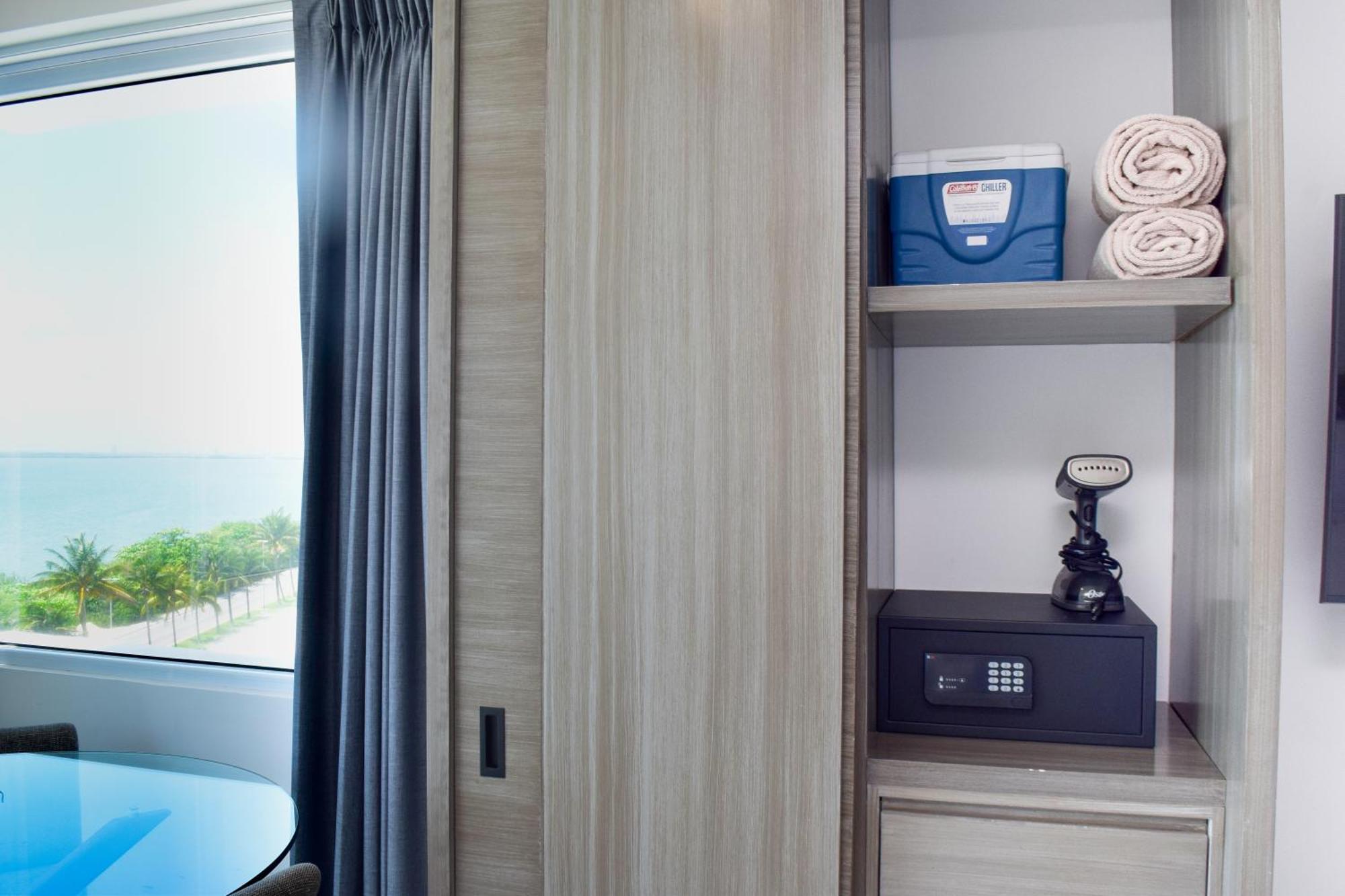 Brand New At The Beach, Sunset View Apartment *
