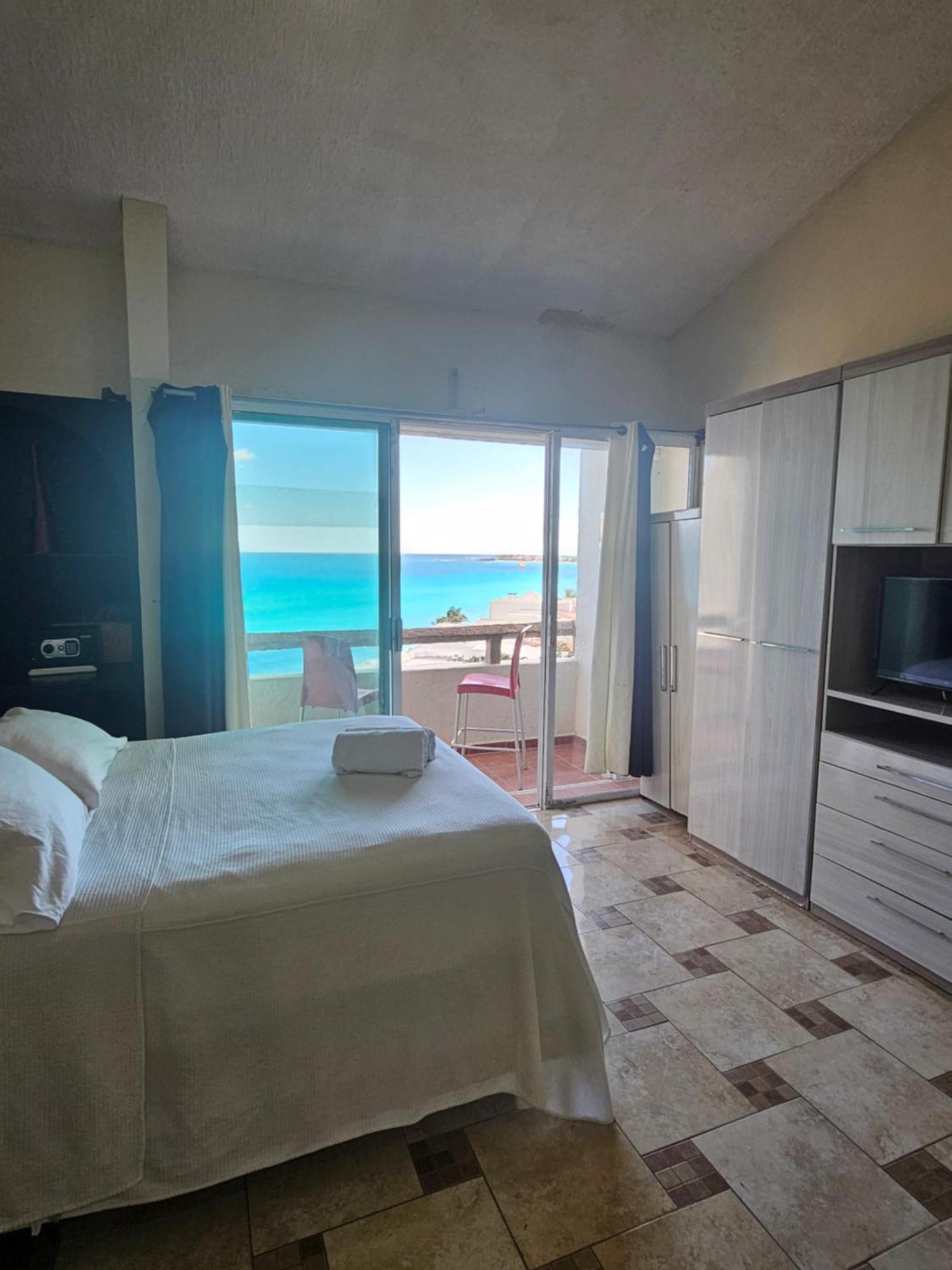 Beachfront Apartamento Cancún