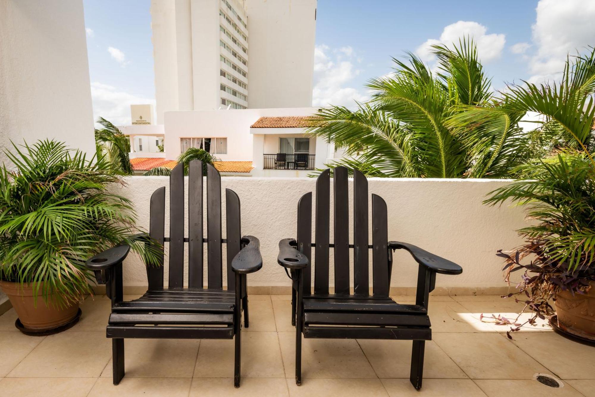 Oceanfront In Complex * Cancún