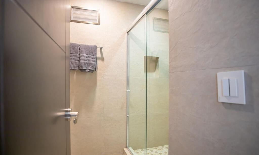 Penthouse Ocean & Lagoon Views, New Listing *