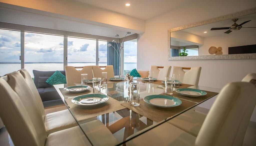 Penthouse Ocean & Lagoon Views, New Listing Apartment *