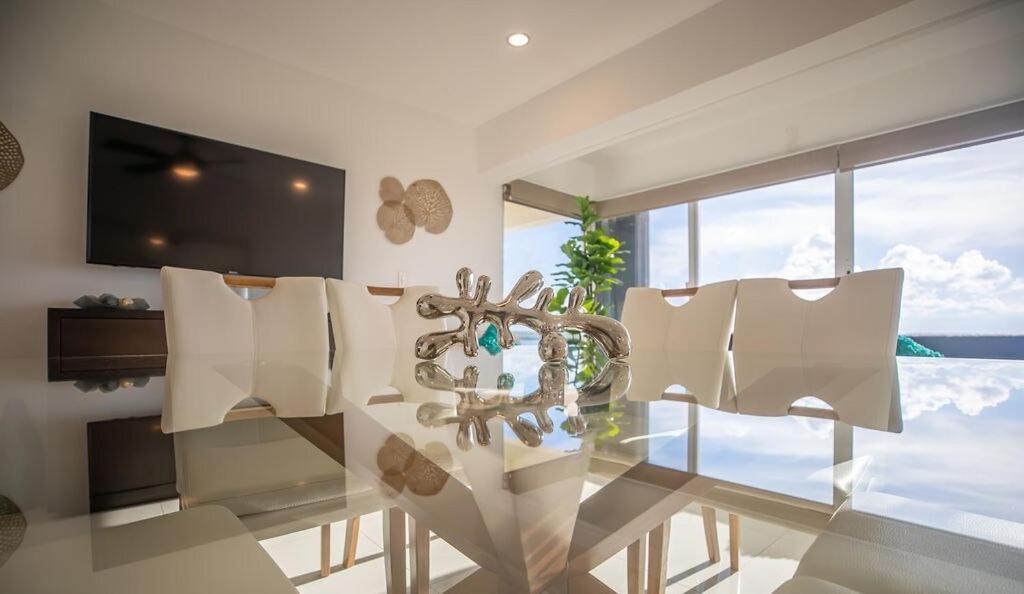 Penthouse Ocean & Lagoon Views, New Listing * Cancun