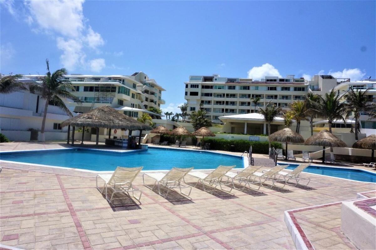 Apartment Penthouse Ocean & Lagoon Views, New Listing Cancun
