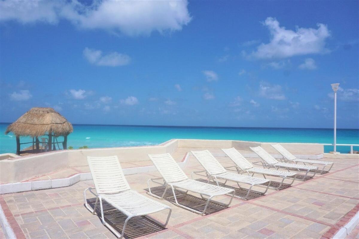 Penthouse Ocean & Lagoon Views, New Listing Apartment Cancun