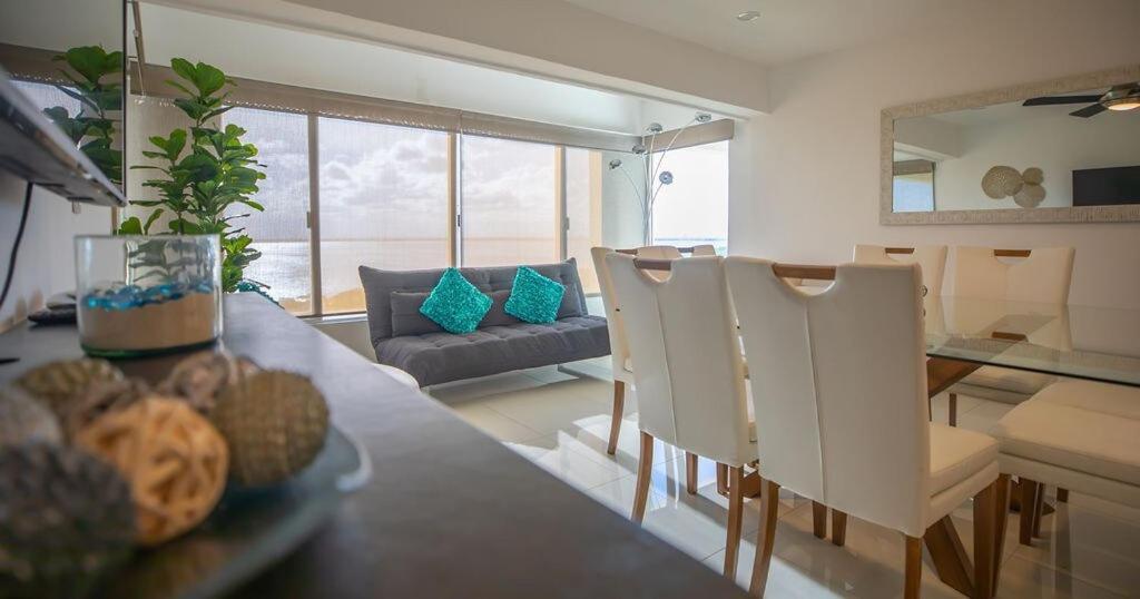 Apartment Penthouse Ocean & Lagoon Views, New Listing Cancun