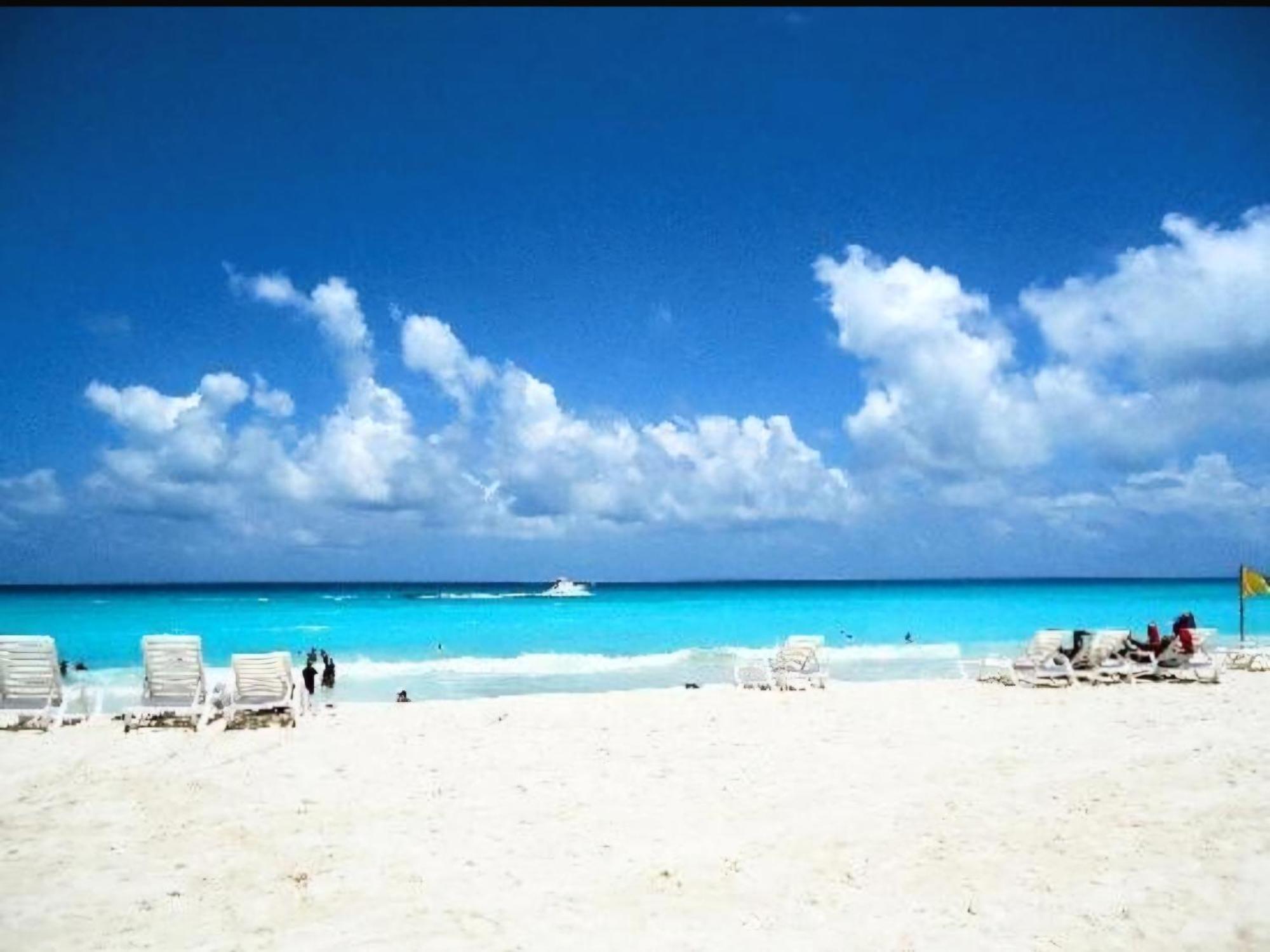Luxury Ocean Front With Activities & Entertainment Cancun