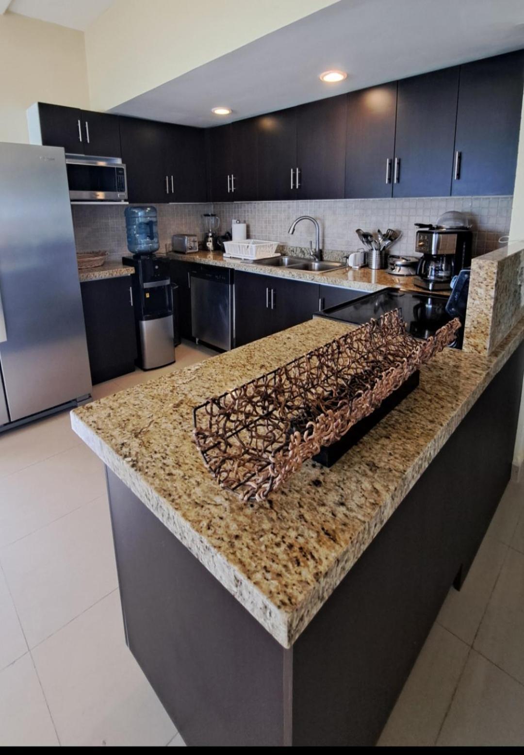 Luxury Ocean Front With Activities & Entertainment Aparthotel Cancun