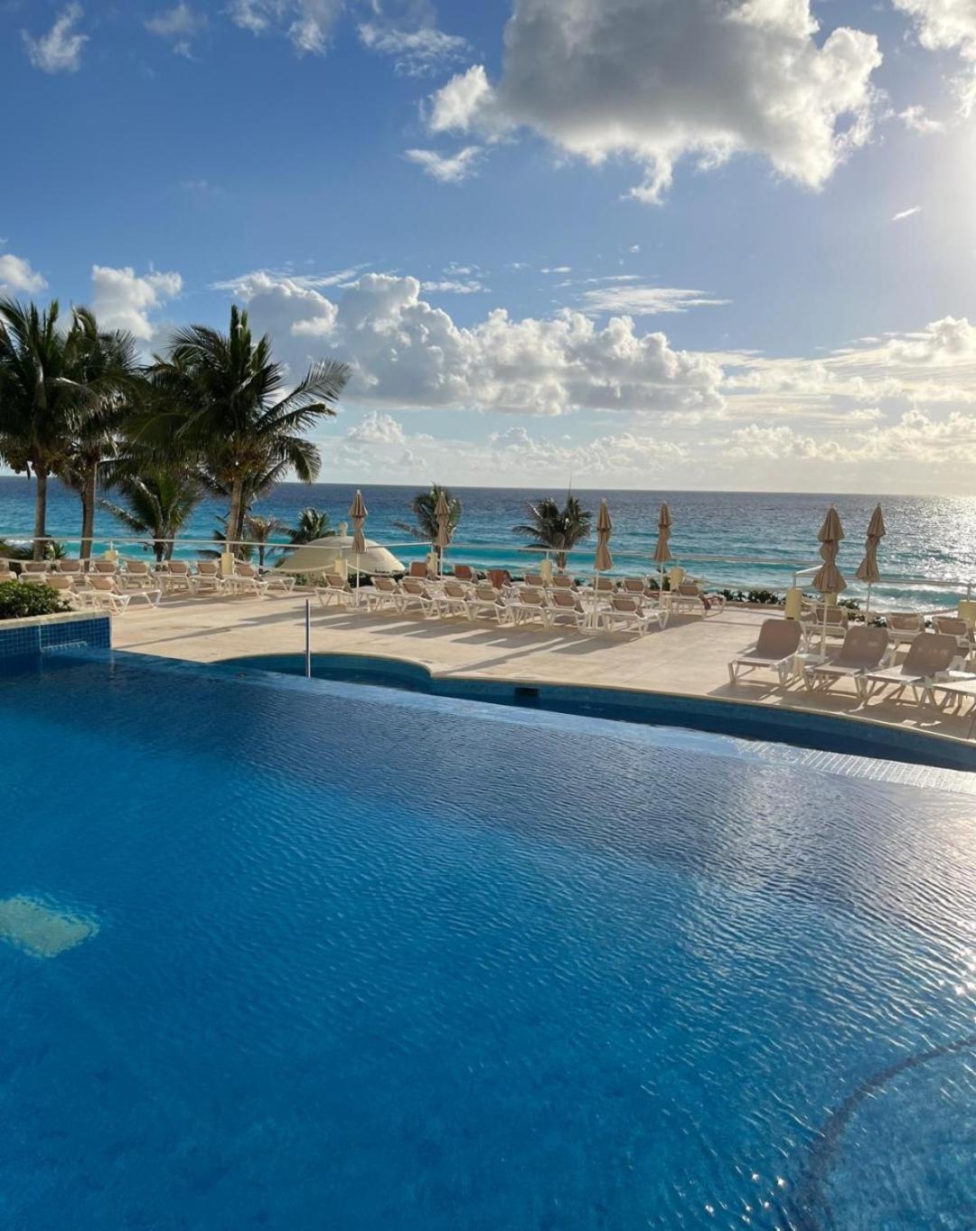 Luxury Ocean Front With Activities & Entertainment *