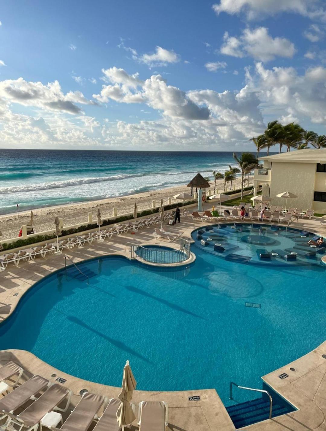 Aparthotel Luxury Ocean Front With Activities & Entertainment Cancun