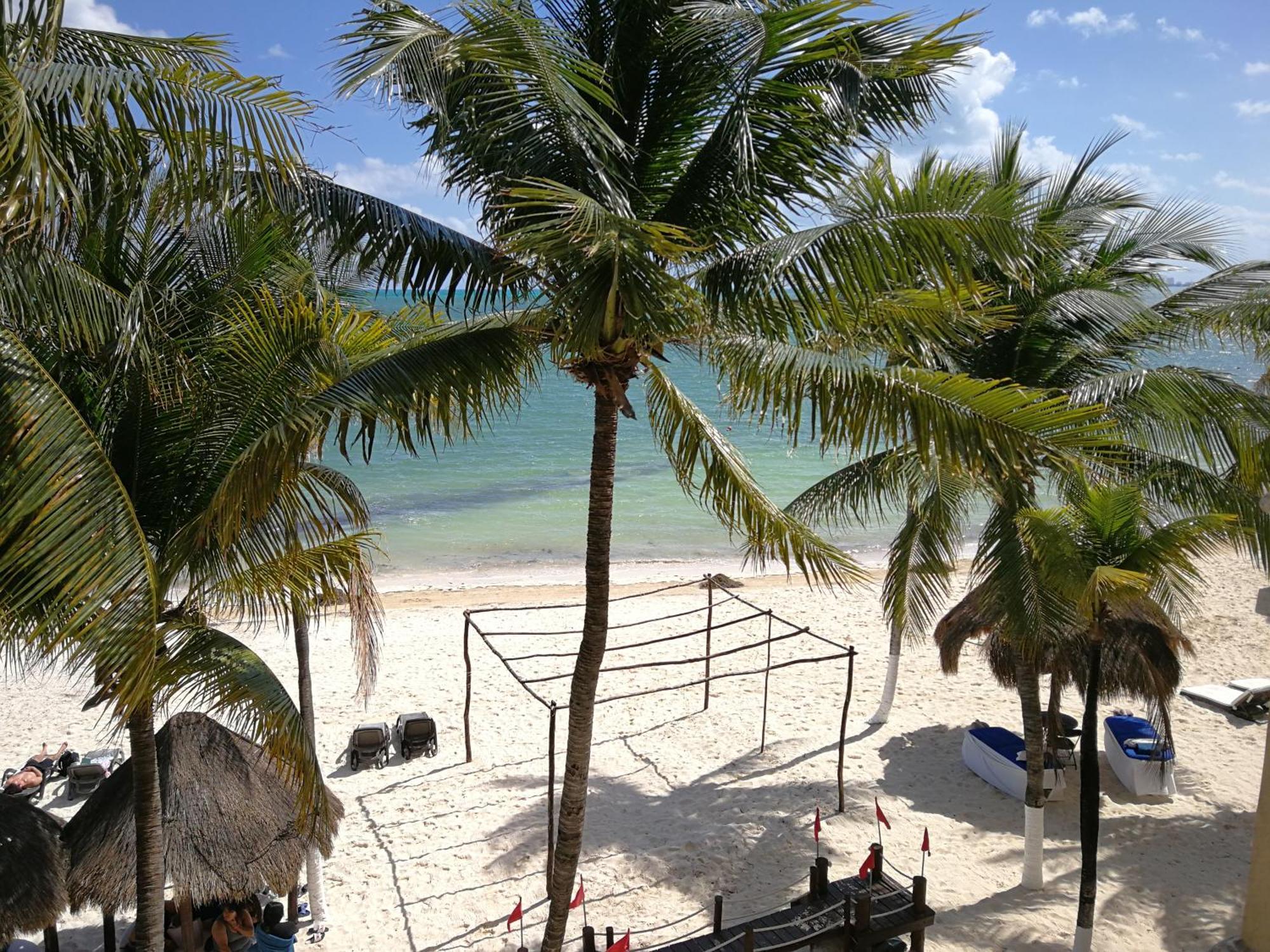 Aparthotel & Cancun
