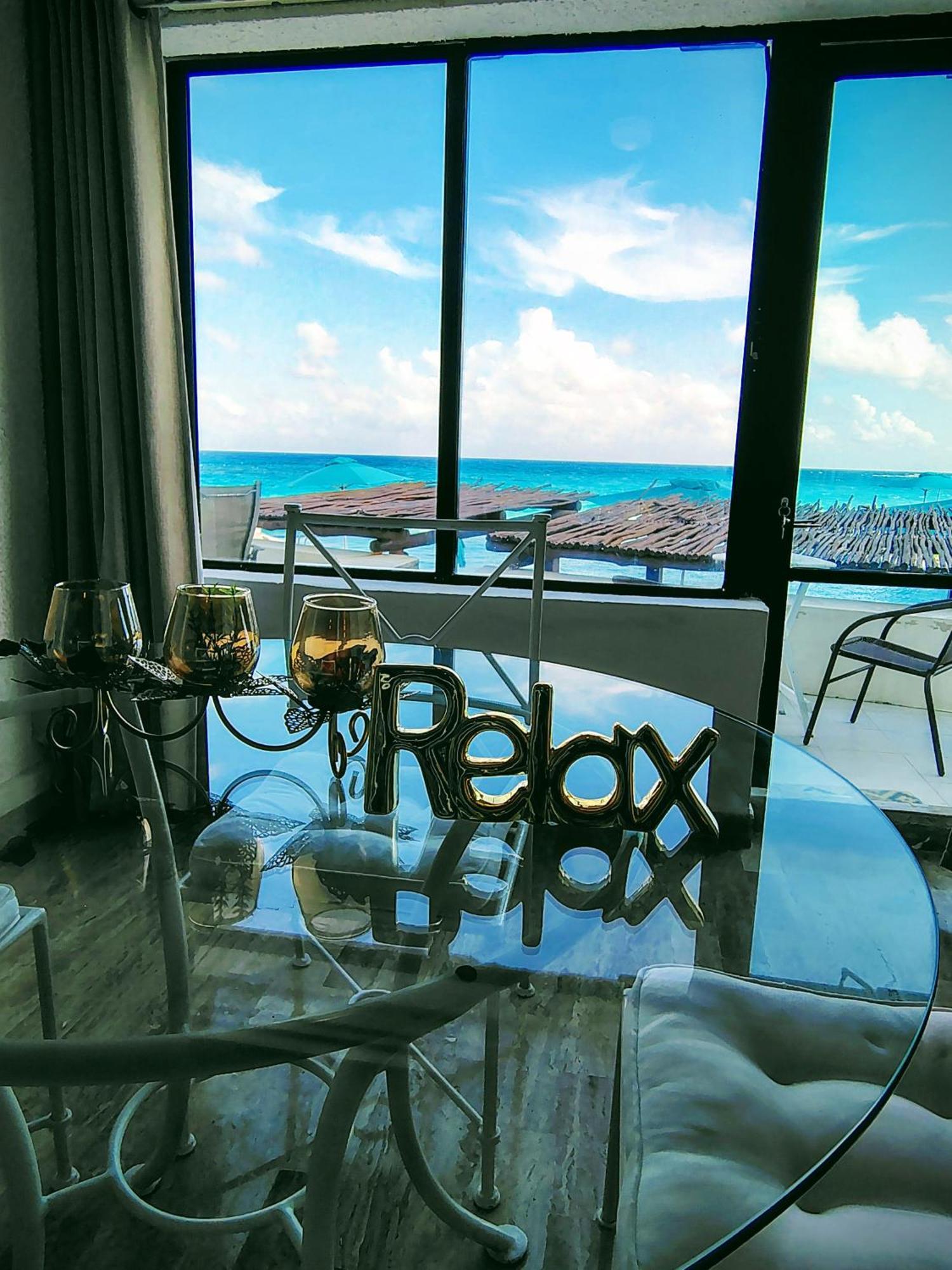 Beachfront With Ocean View Apartment