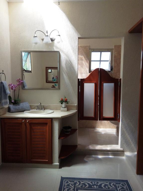 Away From (adults Only) Bed & Breakfast 3*