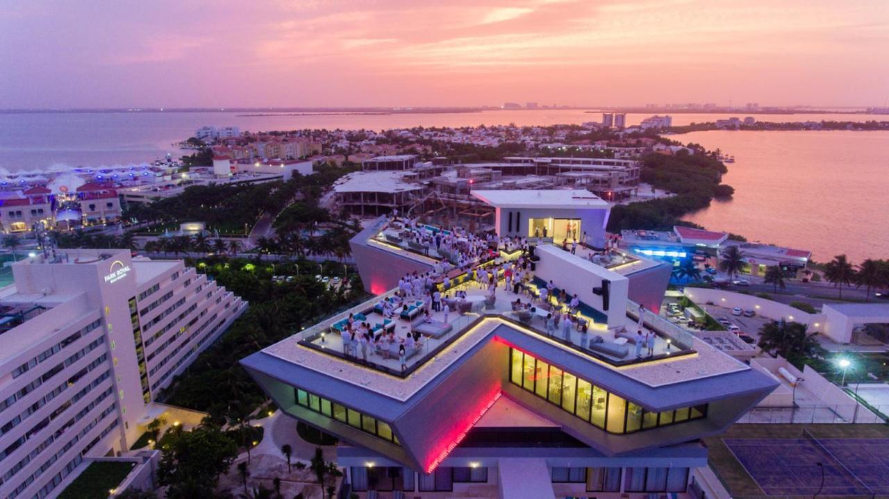 Apartahotel In Ocean Front Cancún