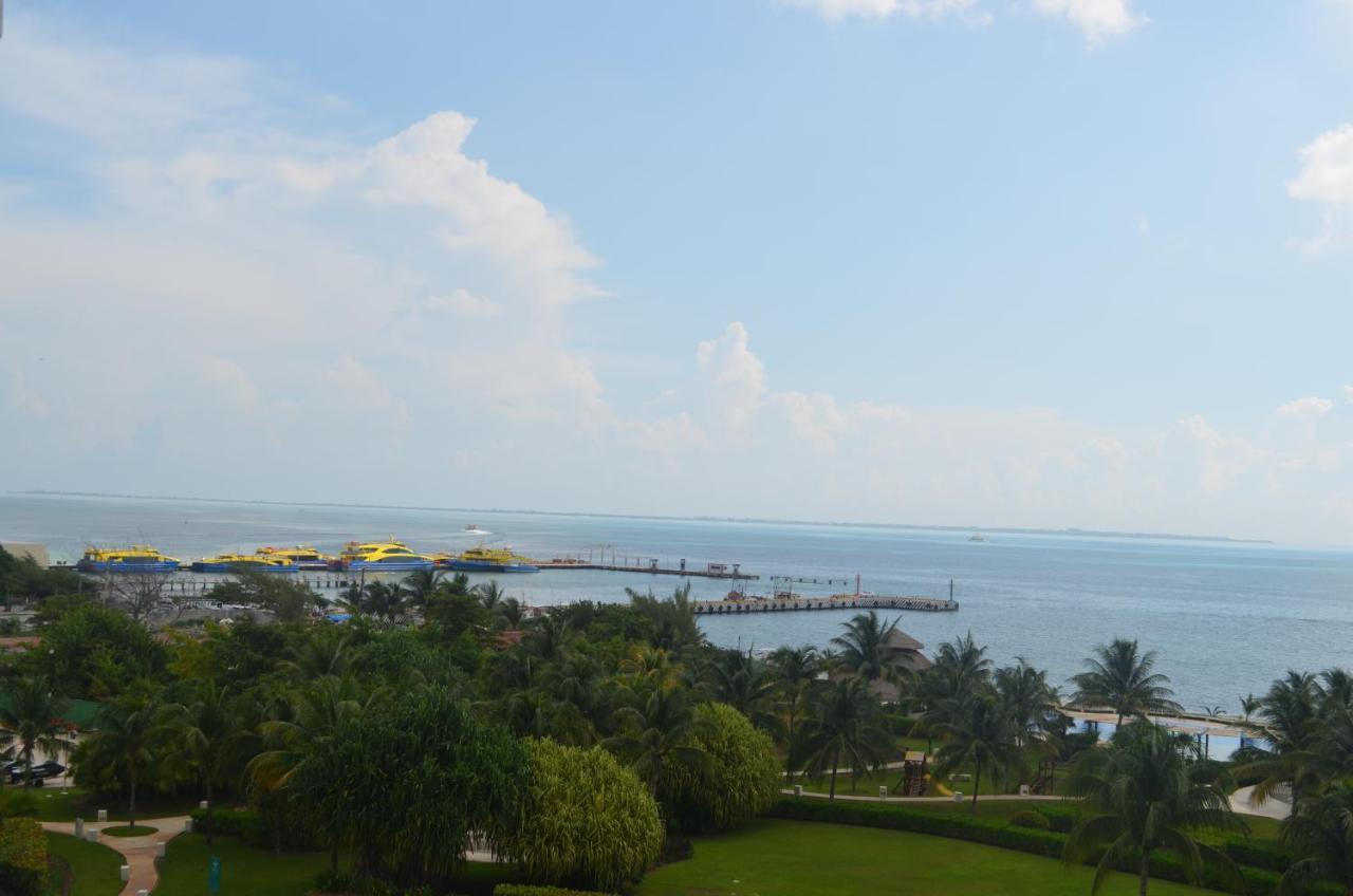 Tu Hogar Frente Al Mar Caribe, Vive