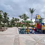 Apartment Ocean Front Cancun