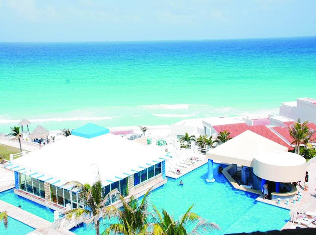 Ocean Front Cancún