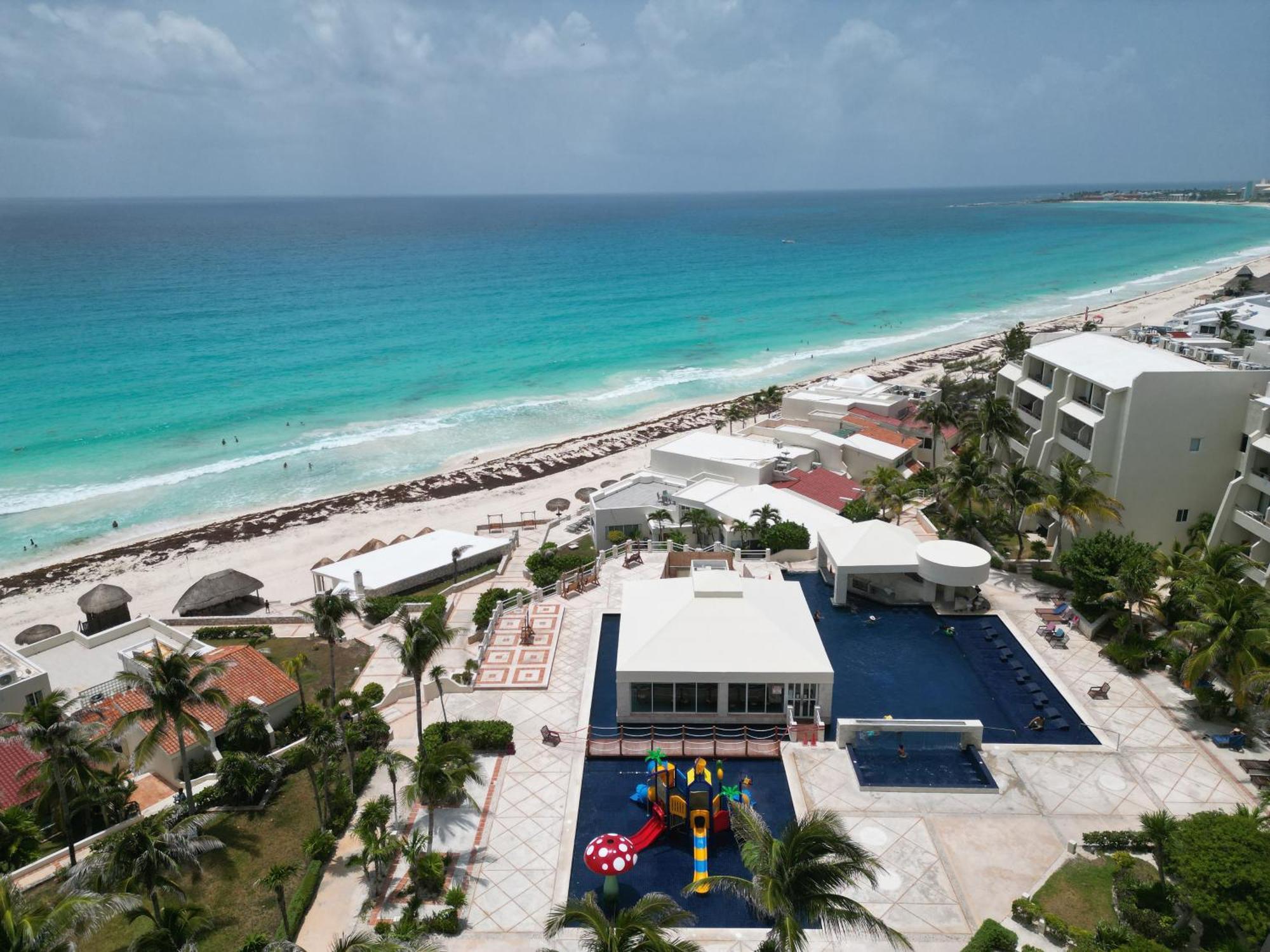 Ocean Front Cancún