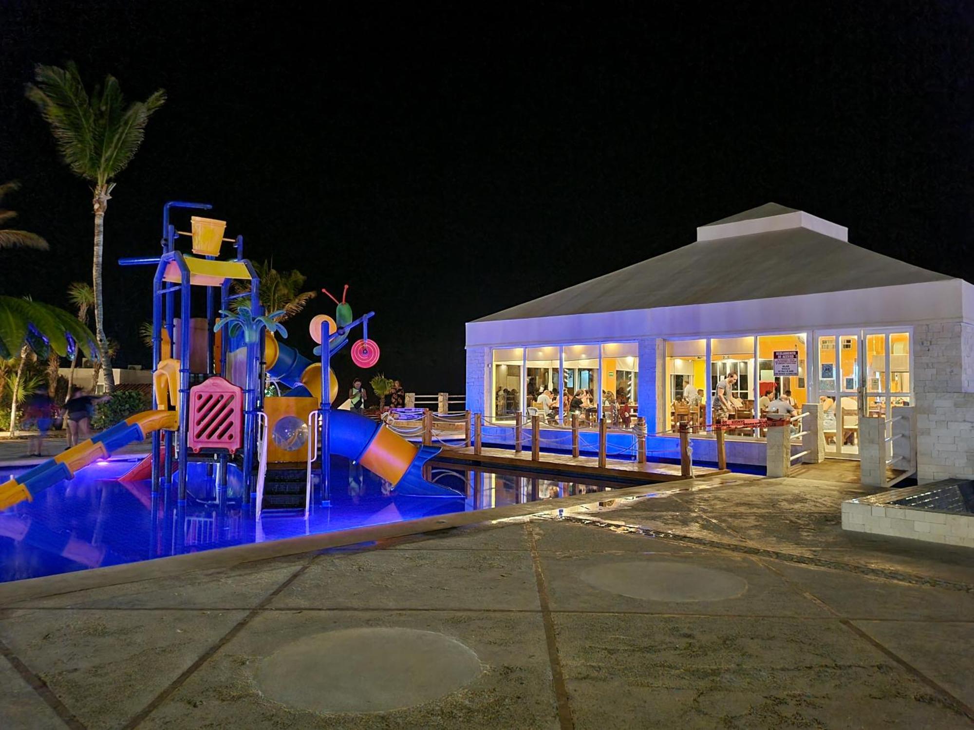 Apartahotel Ocean Front Cancún